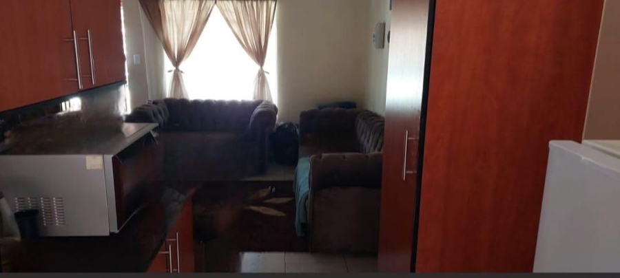 2 Bedroom Property for Sale in Waterval East North West